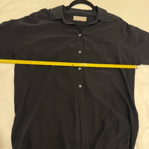 Everlane Black 100% Utility Clean Silk Long Sleeve Button Down Shirt Size 6 - Picture 8 of 9